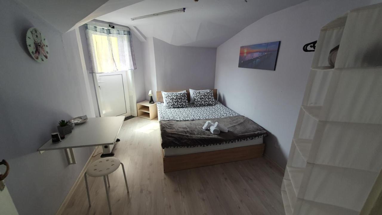 Стаи За Гости Sun House Daire Varna Dış mekan fotoğraf