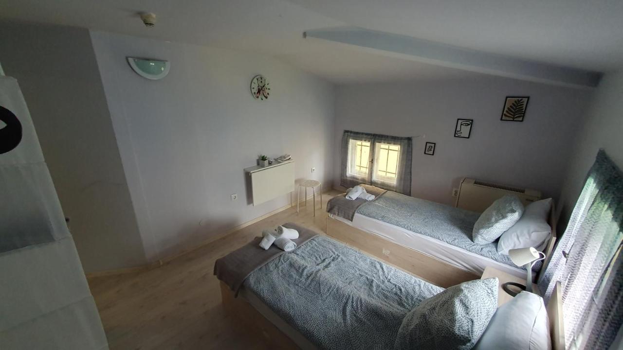 Стаи За Гости Sun House Daire Varna Dış mekan fotoğraf
