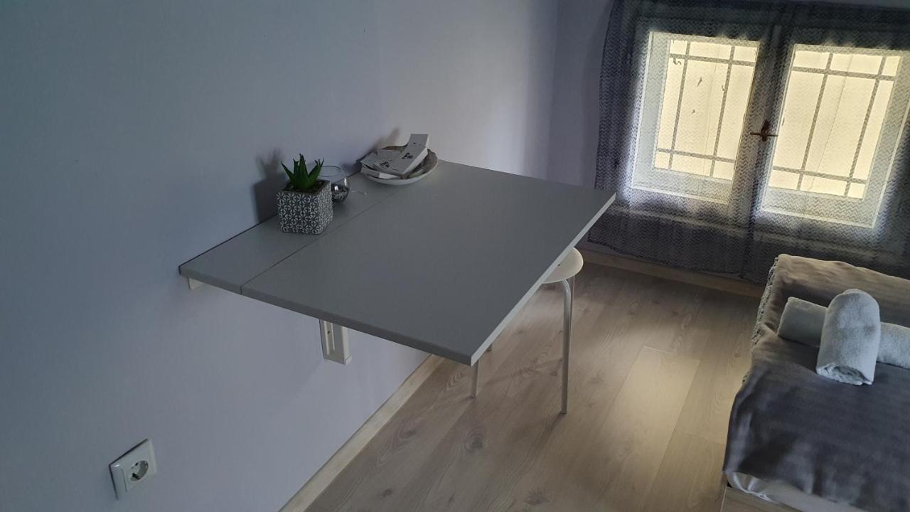Стаи За Гости Sun House Daire Varna Dış mekan fotoğraf